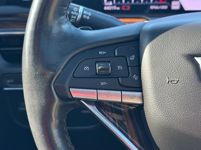 Used 2023 Cadillac Escalade Premium Luxury AWD/4WD image 38