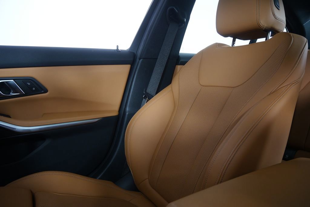 Used 2025 BMW 330i Sedan RWD image 24