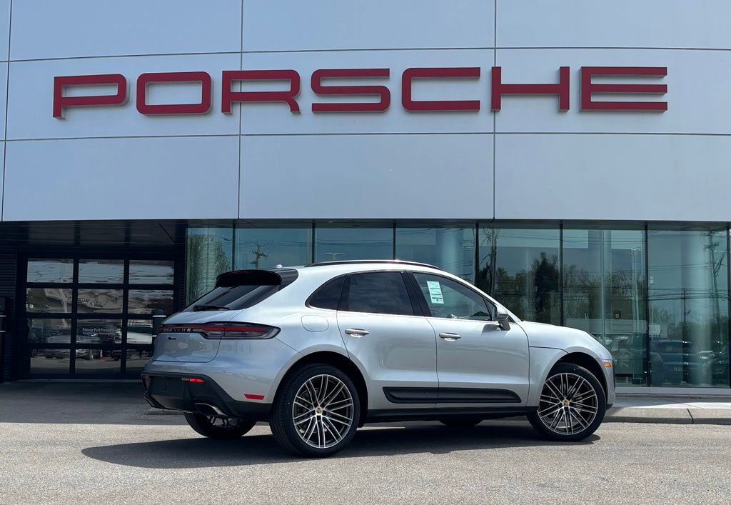 New 2026 Porsche Macan AWD/4WD image 13