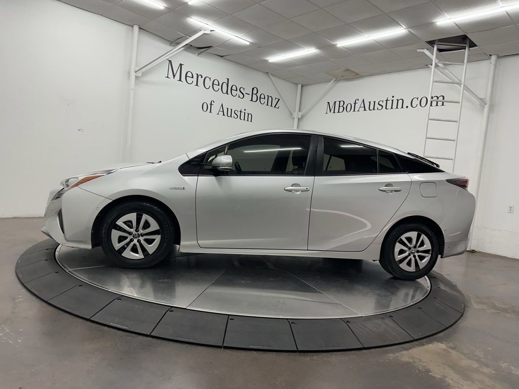 Used 2017 Toyota Prius Four w/ Advanced Technology Package FWD image 4
