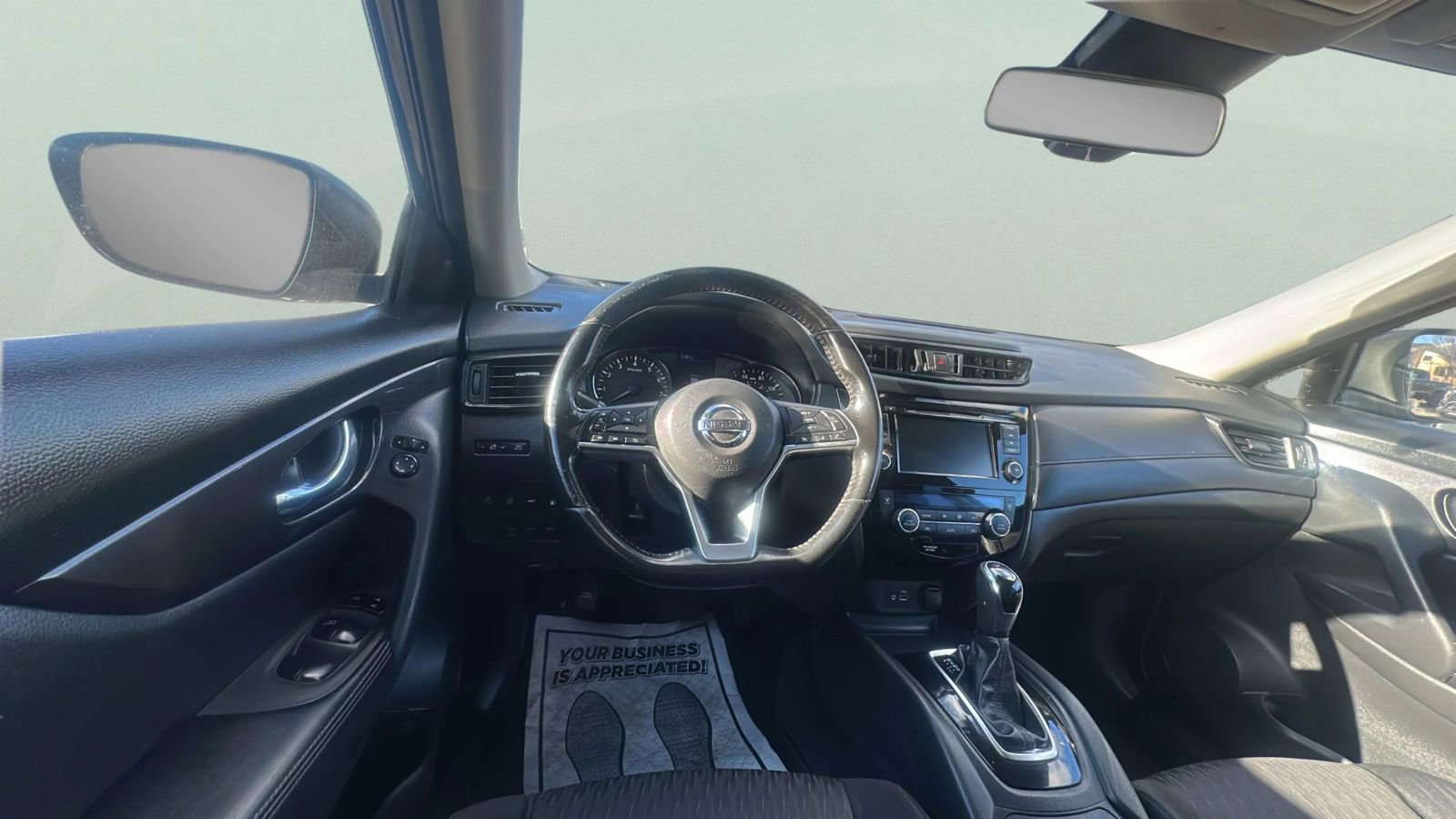Used 2019 Nissan Rogue SV AWD/4WD image 19