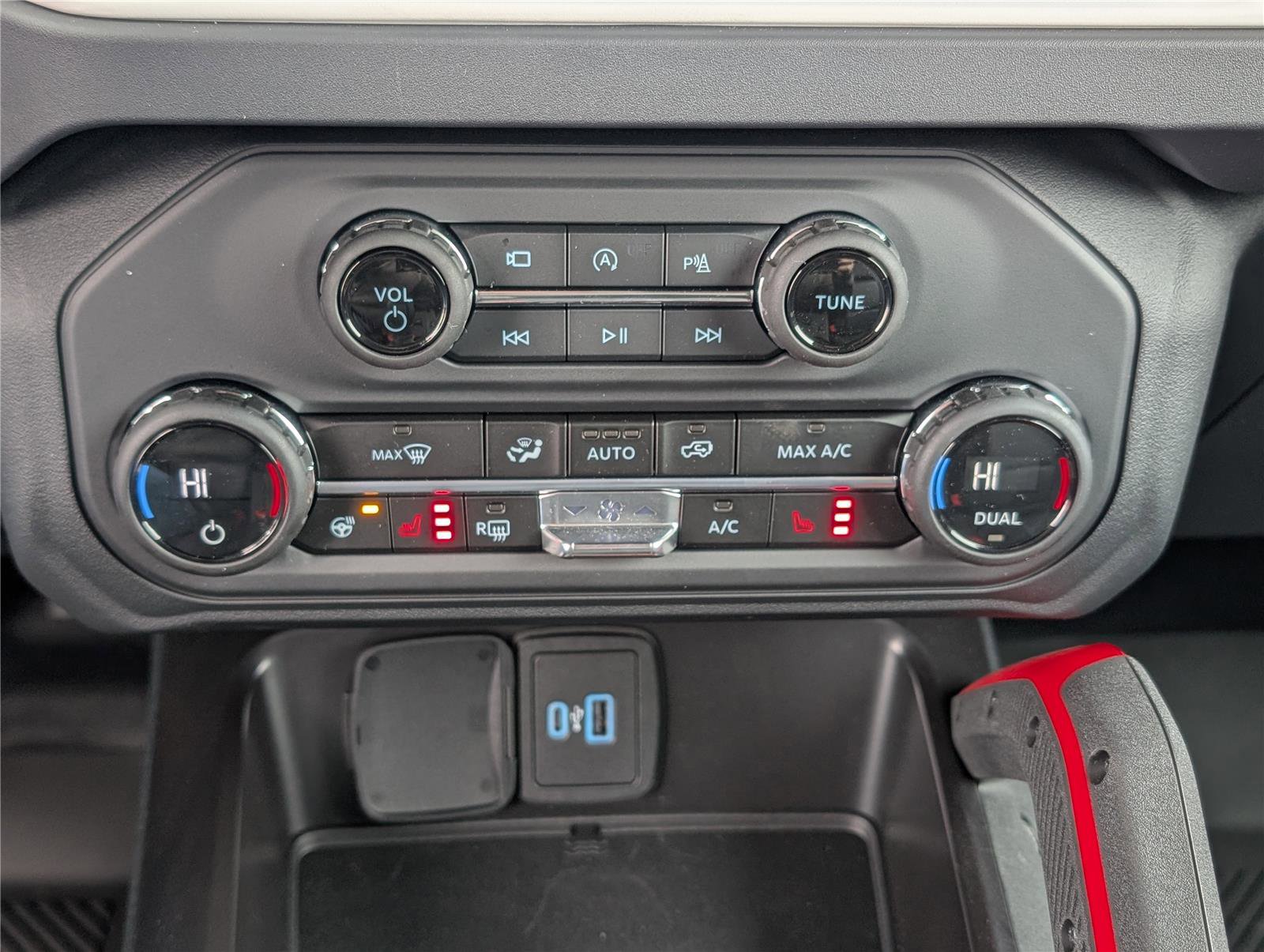 Used 2025 Ford Bronco Stroppe Edition image 27