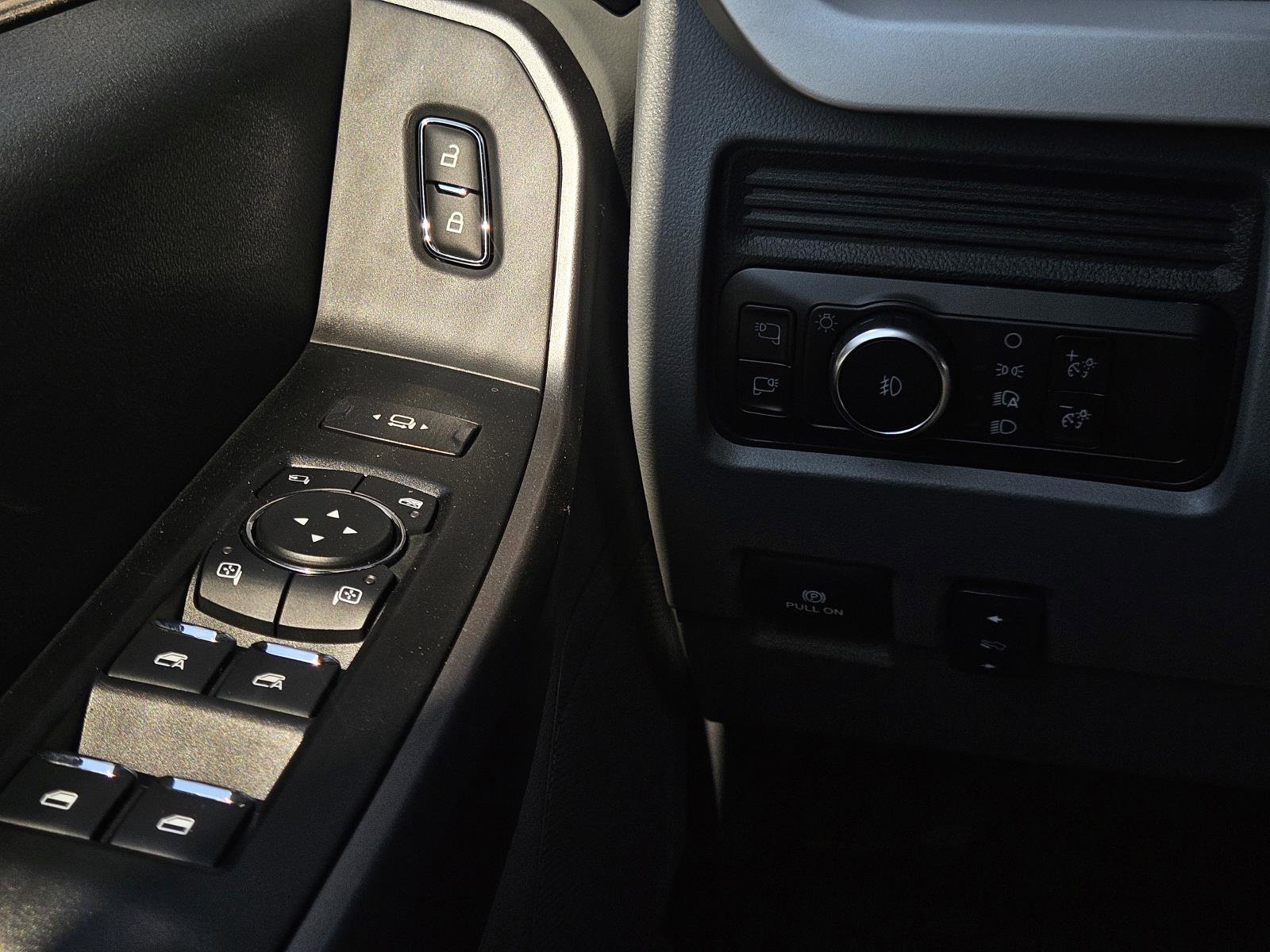 New 2026 Ford F350 XLT w/ FX4 Off-Road Package image 35
