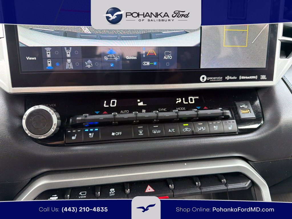 Used 2024 Toyota Tundra Platinum AWD/4WD image 13