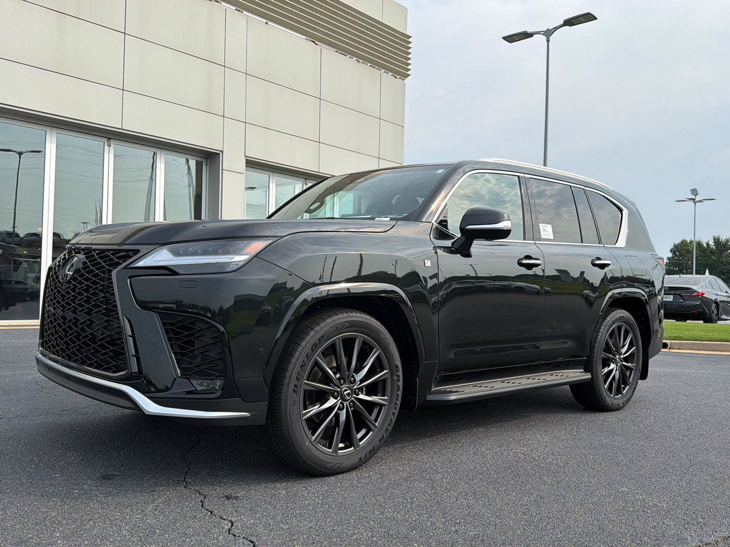 New 2026 Lexus LX 700h F Sport AWD/4WD image 2