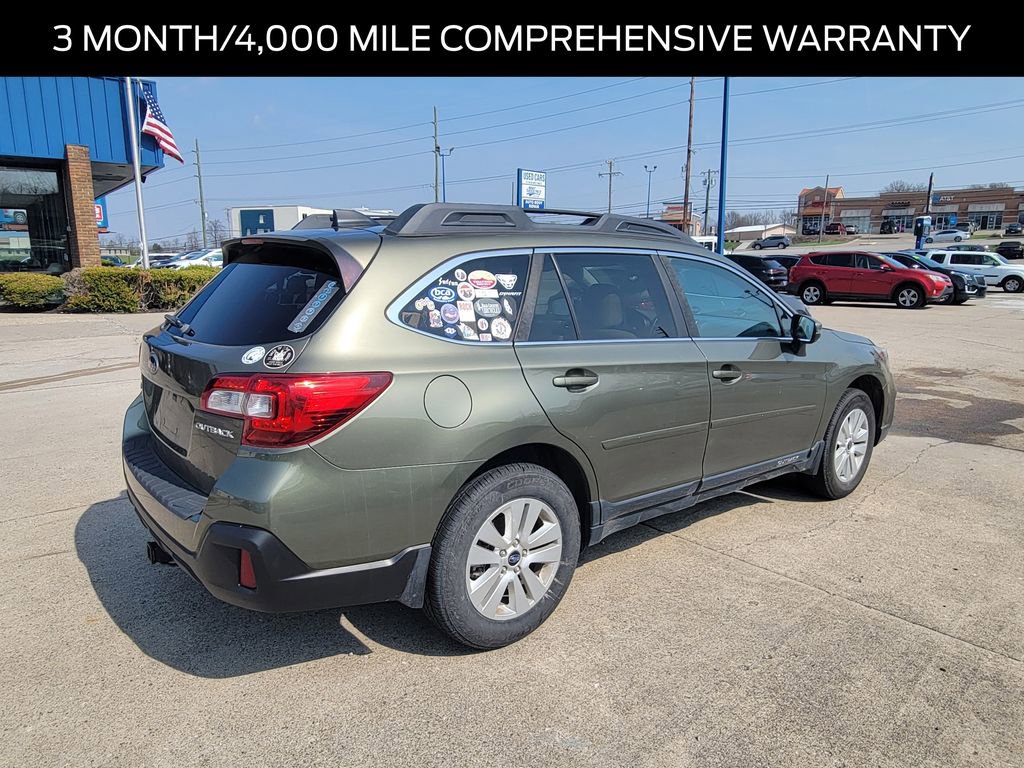 Used 2018 Subaru Outback 2.5i Premium image 3