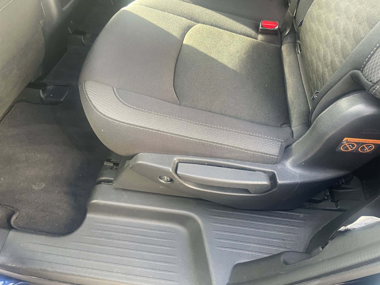 Used 2025 Nissan Pathfinder SV image 25