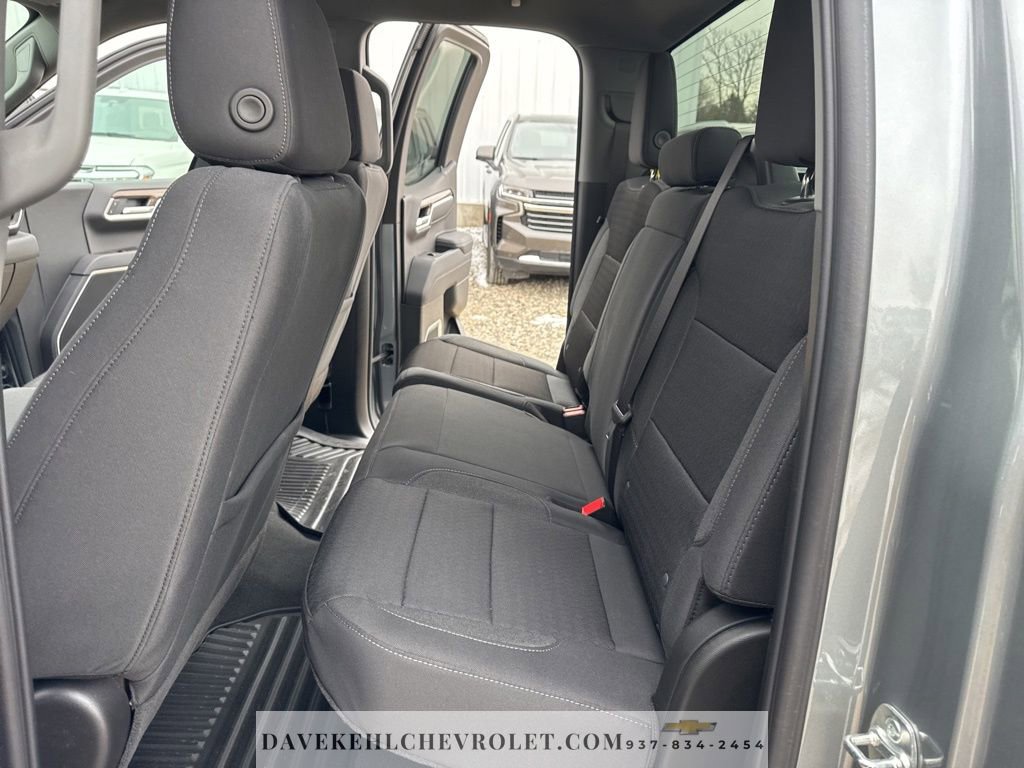 Used 2025 Chevrolet Silverado 1500 LT image 35