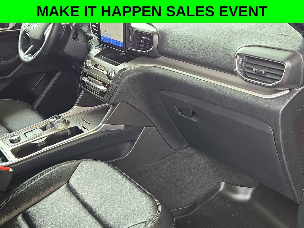 Used 2020 Ford Explorer XLT w/ Equipment Group 202A AWD/4WD image 28
