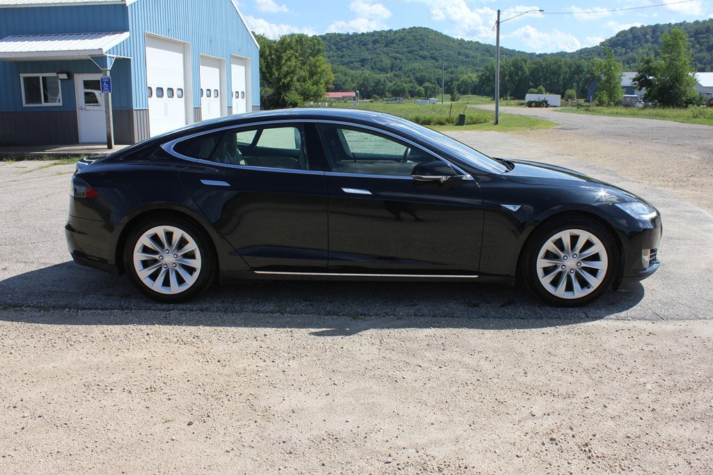 Used 2016 Tesla Model S P90D AWD/4WD image 5