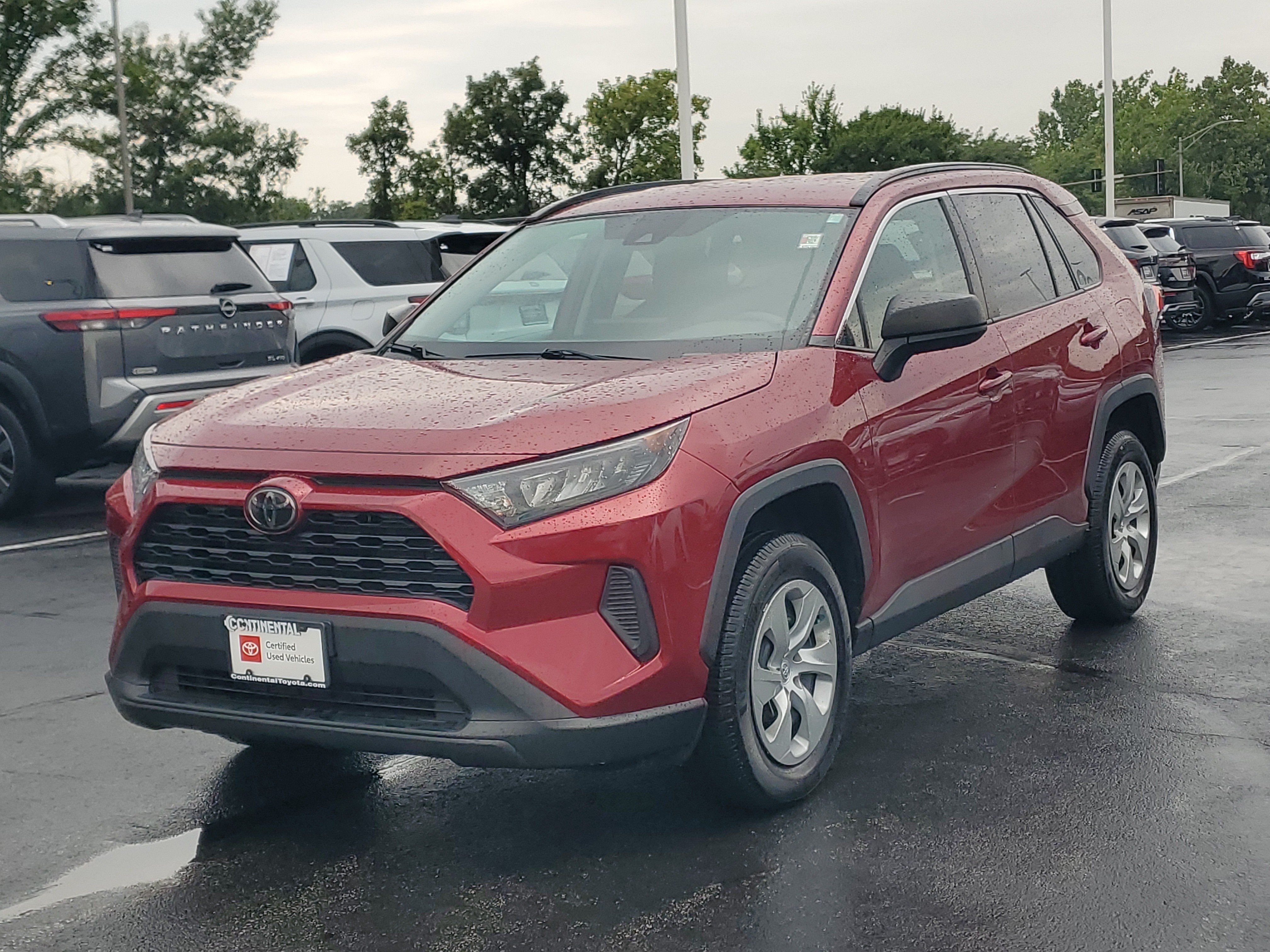 Certified 2020 Toyota RAV4 LE AWD/4WD image 3