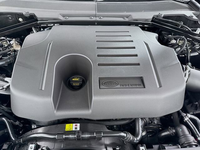 New 2026 Land Rover Defender 130 X-Dynamic SE AWD/4WD image 32