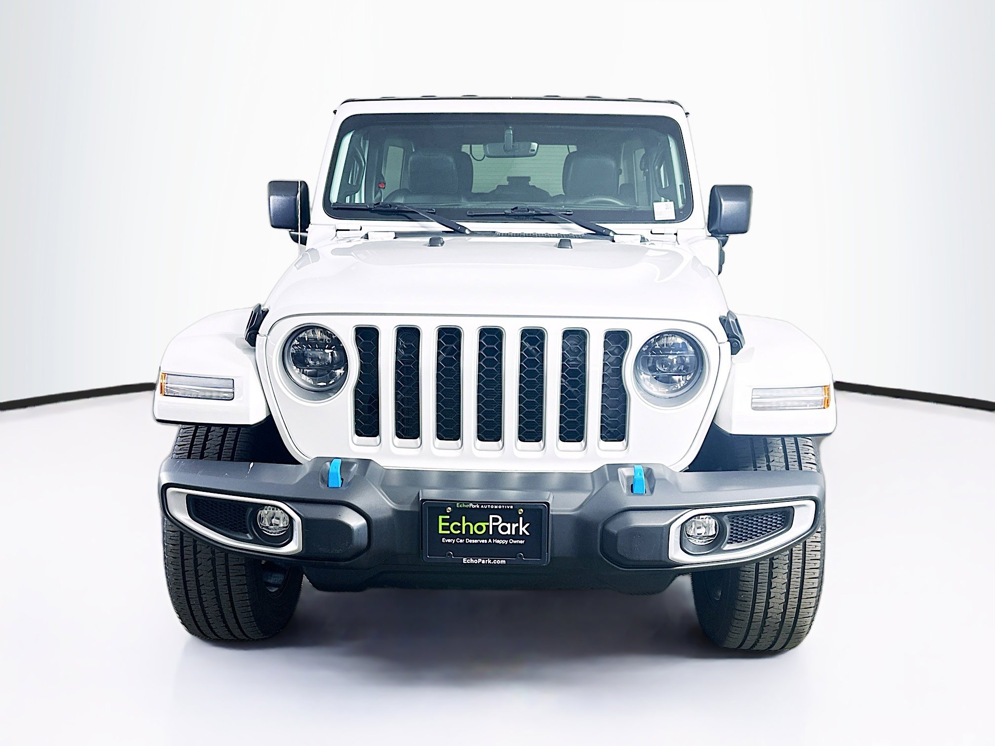 Used 2023 Jeep Wrangler Unlimited Sahara w/ Cold Weather Group AWD/4WD image 2