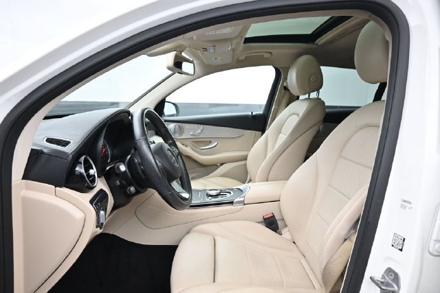 Used 2019 Mercedes-Benz GLC 300 4MATIC Coupe image 15