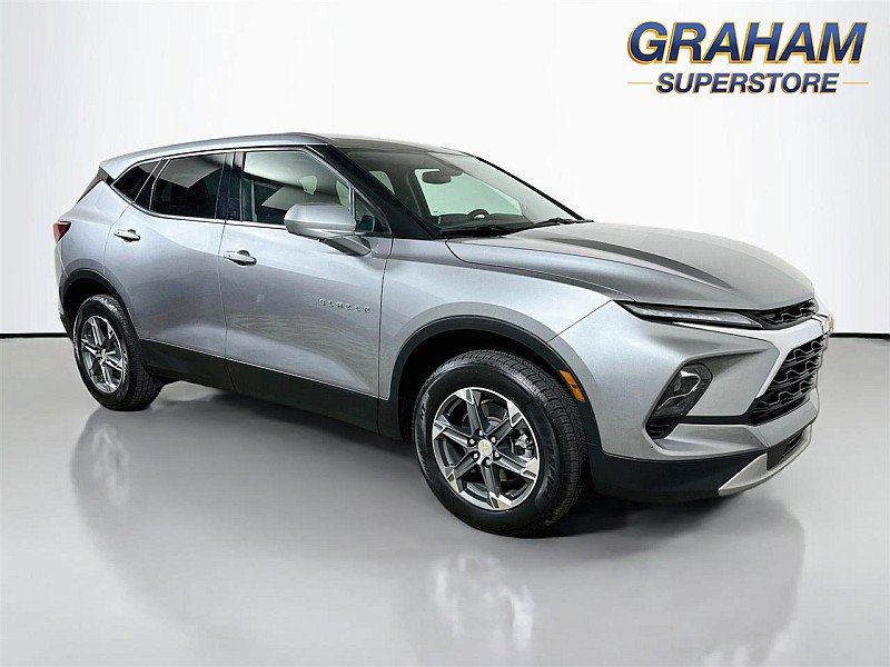 Used 2025 Chevrolet Blazer LT FWD video 1