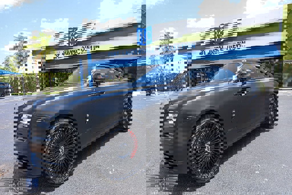 Used 2021 Rolls-Royce Dawn image 44