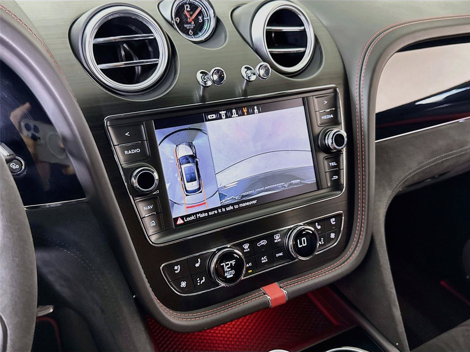Used 2020 Bentley Bentayga Speed AWD/4WD image 21