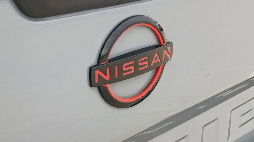 Used 2023 Nissan Frontier PRO-4X w/ Pro Convenience Package AWD/4WD image 10