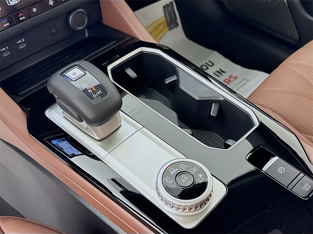 New 2025 Mitsubishi Outlander SEL image 17