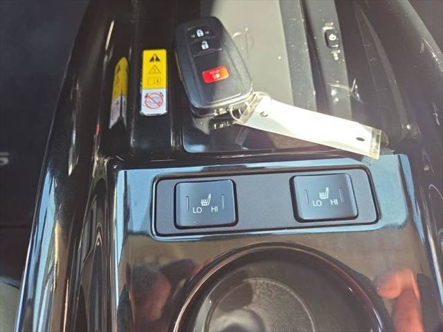 Used 2019 Toyota Prius Limited w/ Premium Convenience Package FWD image 45