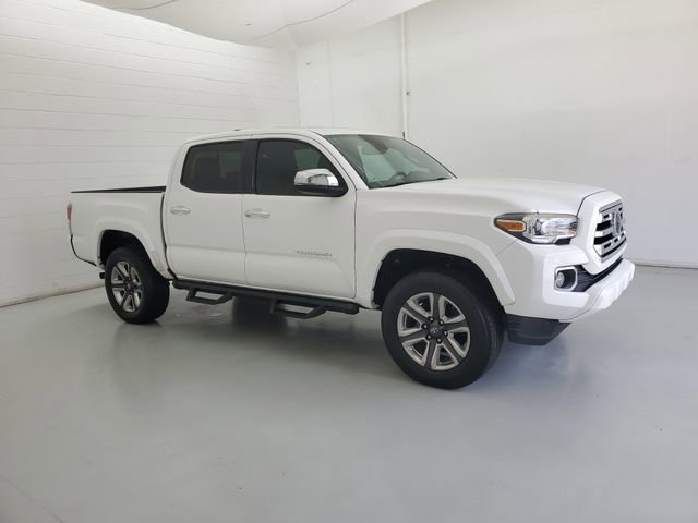 Used 2019 Toyota Tacoma Limited RWD image 3