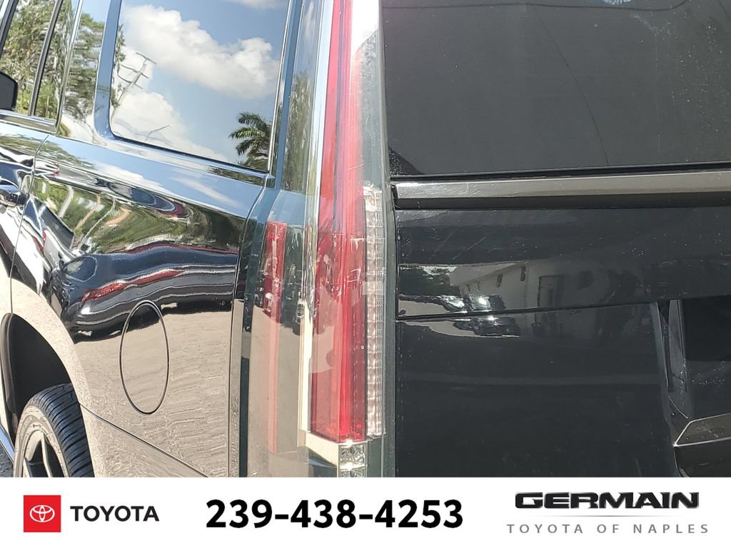 Used 2016 Cadillac Escalade Premium AWD/4WD image 17