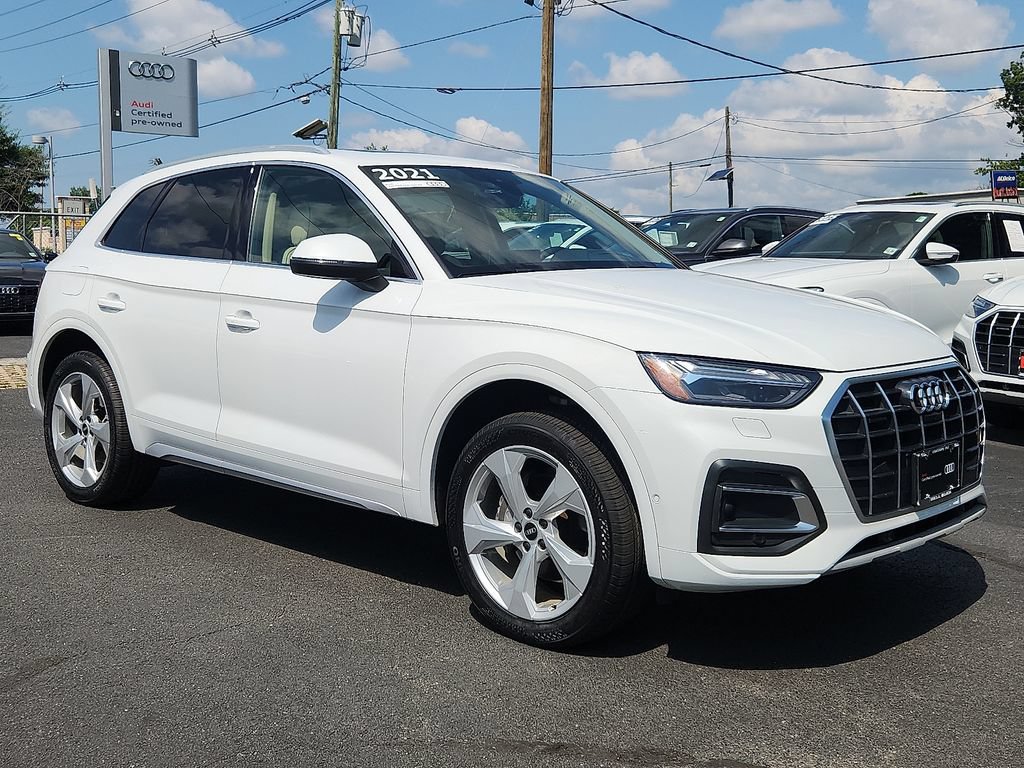 Used 2021 Audi Q5 Prestige w/ Prestige Package AWD/4WD image 2