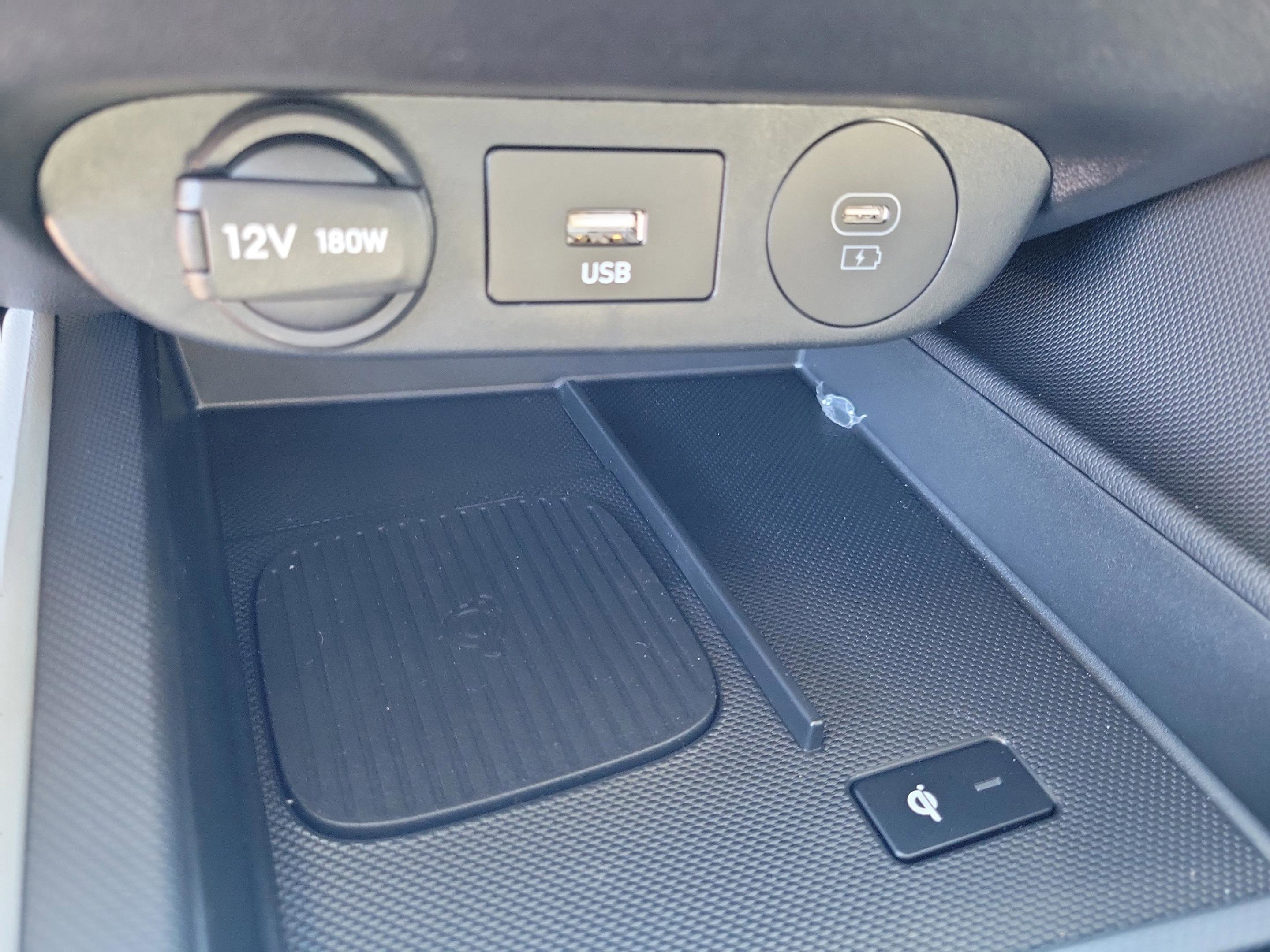 New 2026 Hyundai Elantra Limited image 30