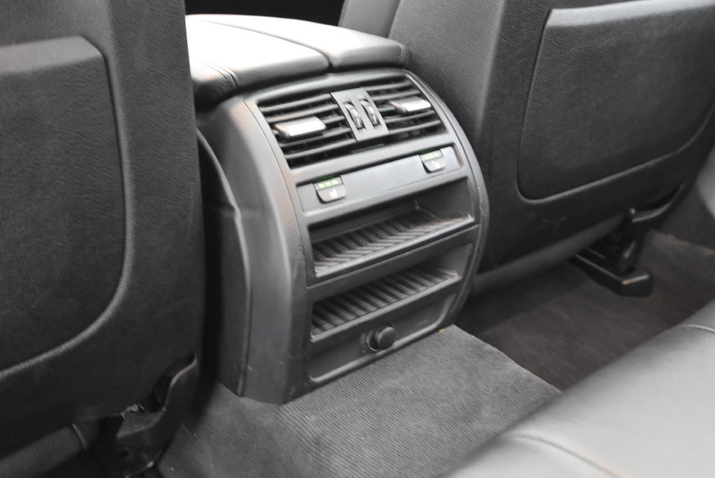 Used 2013 BMW 528i xDrive Sedan AWD/4WD image 26