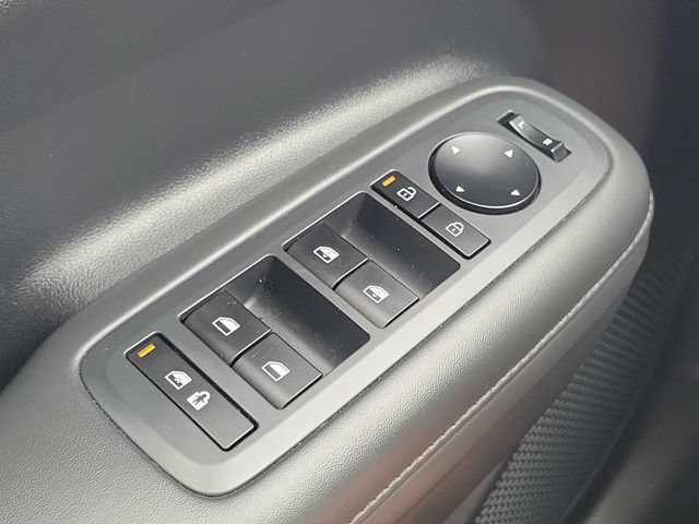 Used 2025 Hyundai Santa Fe SEL AWD/4WD image 13