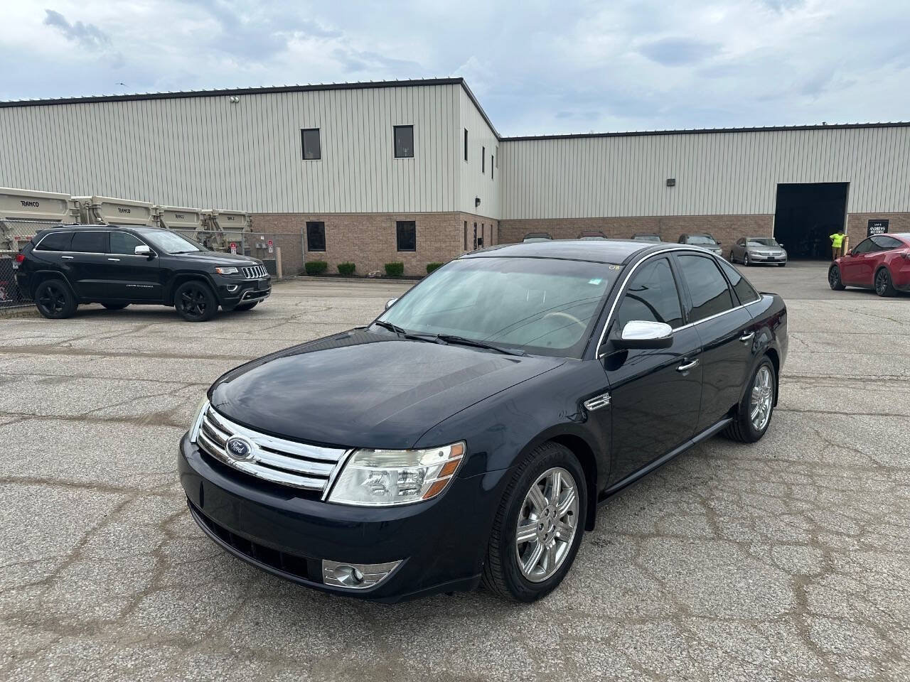 Used 2008 Ford Taurus Limited FWD image 1