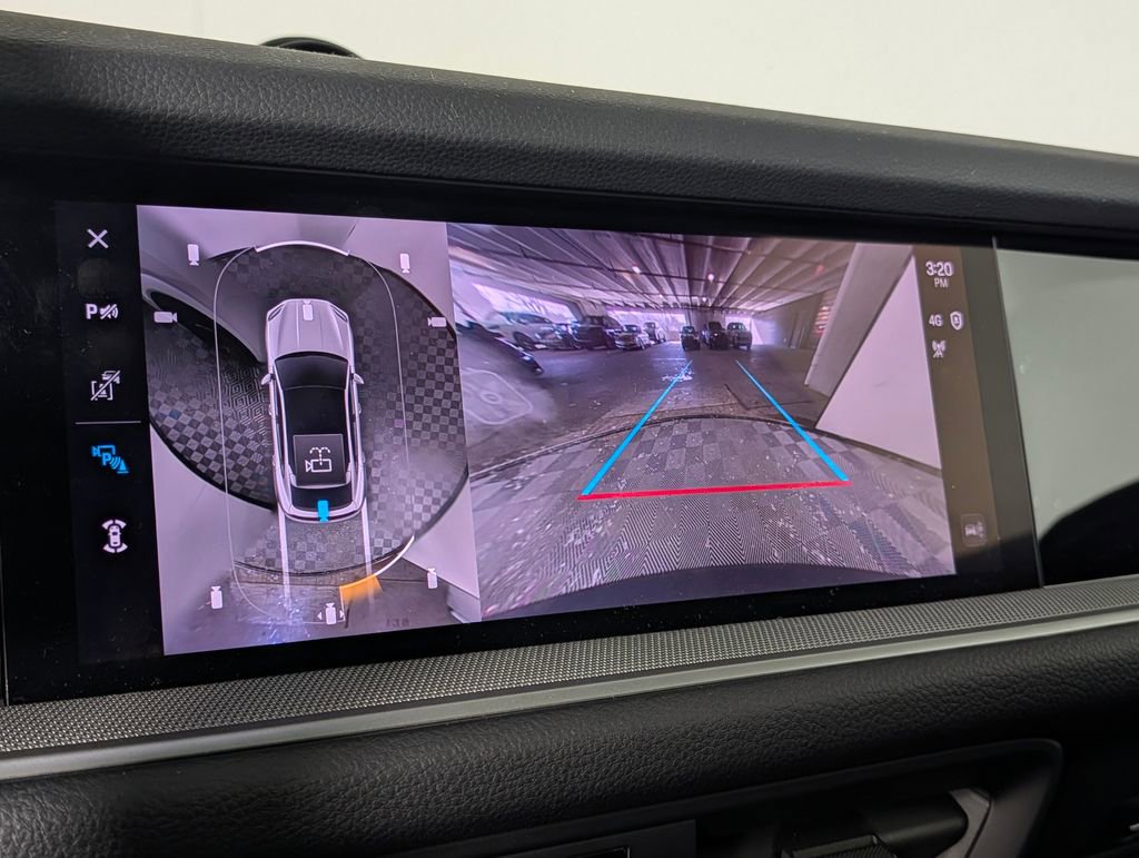 Certified 2025 Porsche Cayenne Coupe image 31