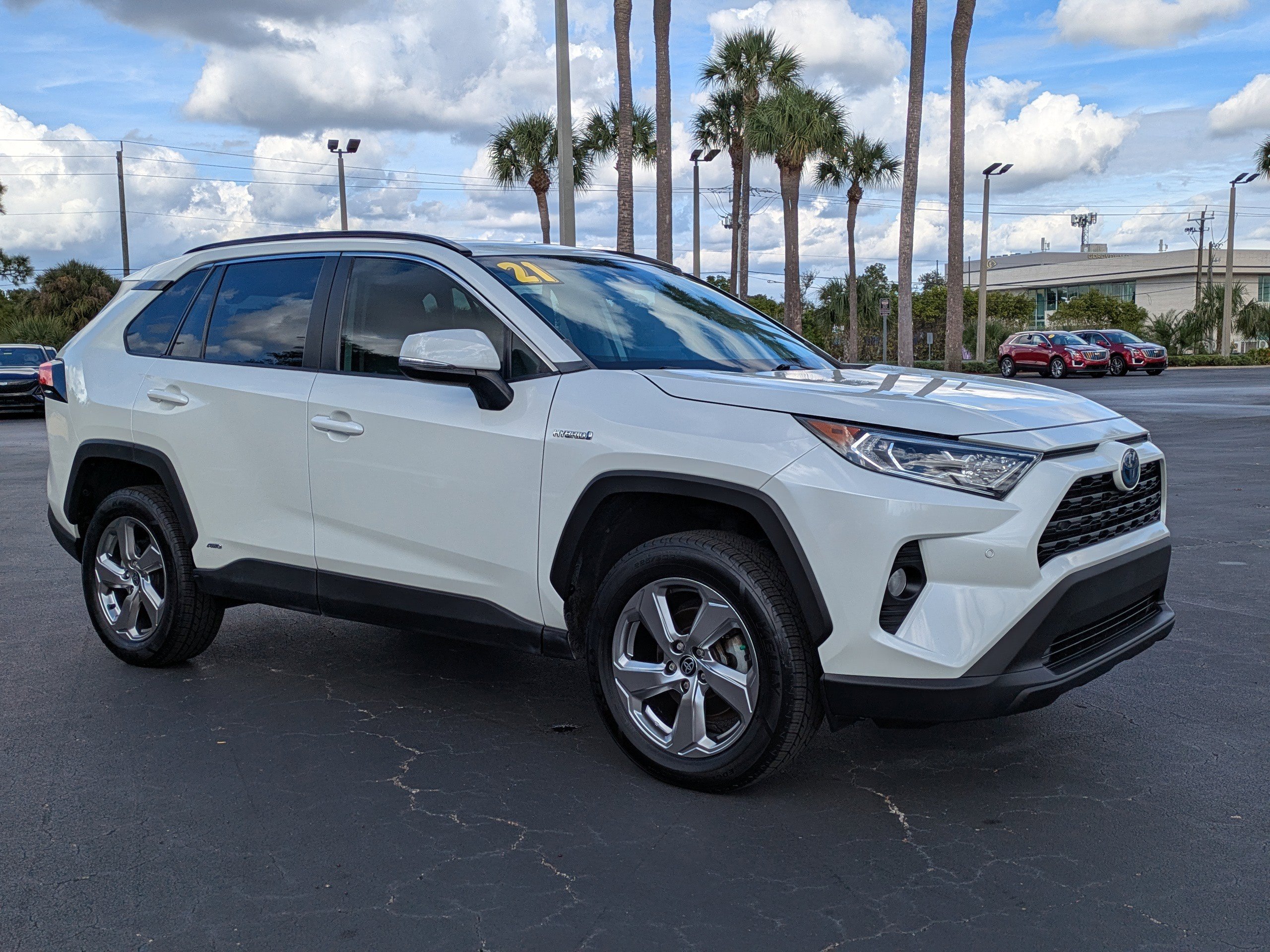 Used 2021 Toyota RAV4 XSE image 7