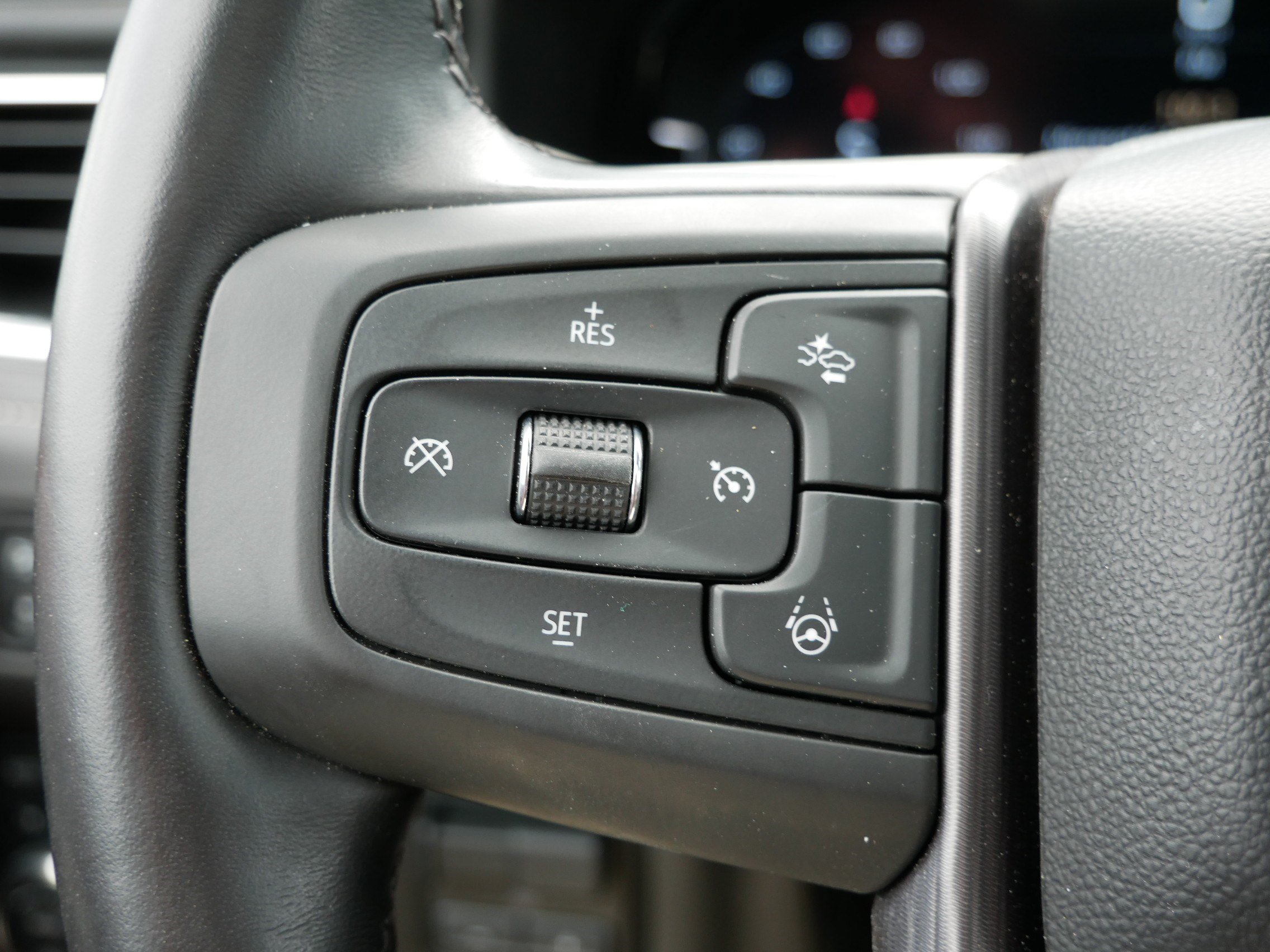 Used 2024 GMC Yukon Denali Ultimate AWD/4WD image 29