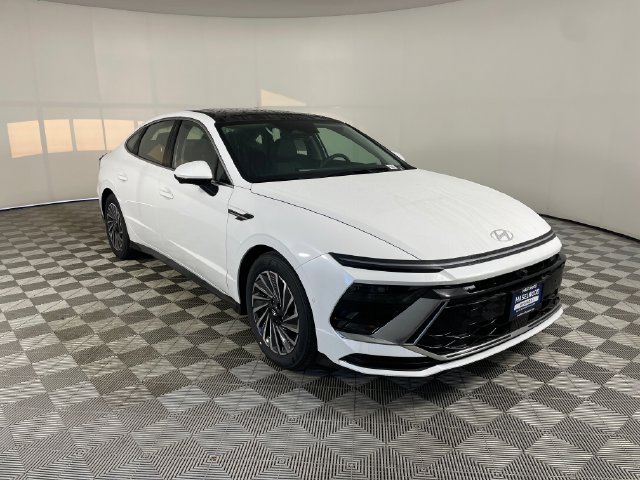 New 2026 Hyundai Sonata Limited FWD image 10