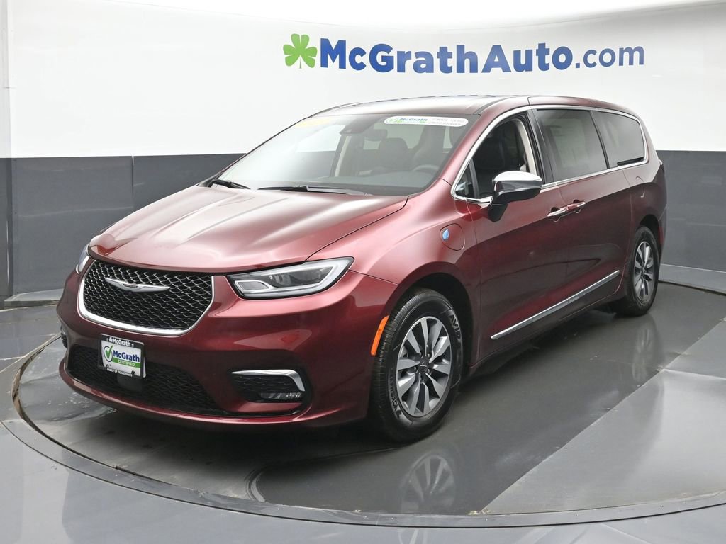 Used 2023 Chrysler Pacifica Limited image 17