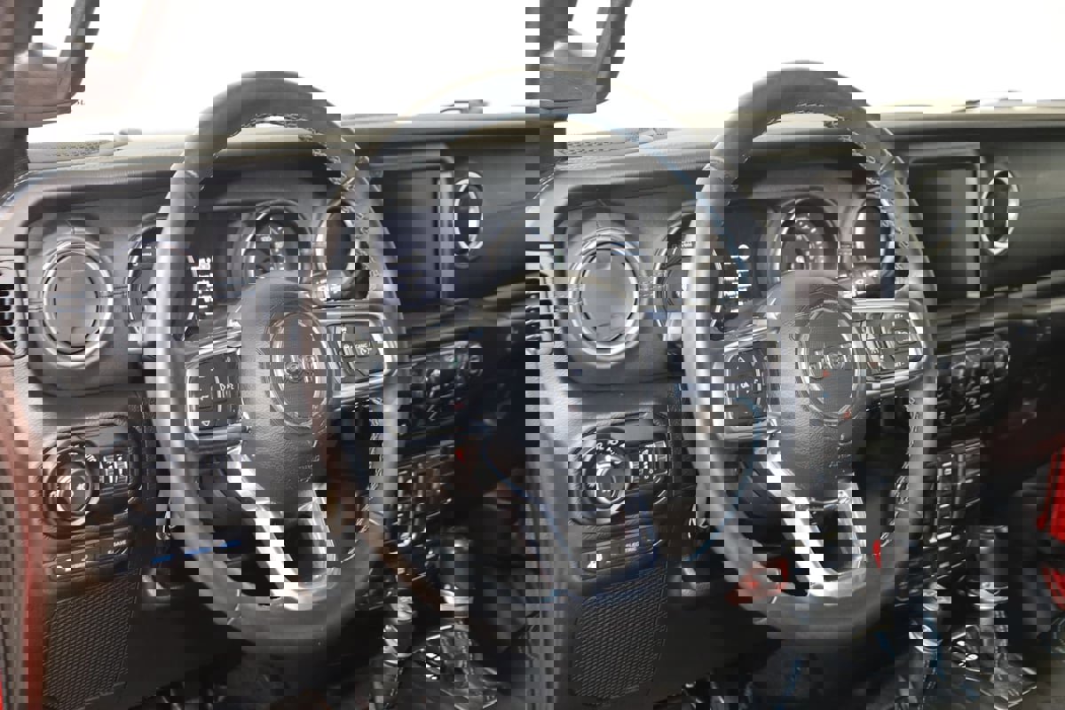 Used 2021 Jeep Wrangler Unlimited Rubicon 4xe w/ Steel Bumper Group image 6