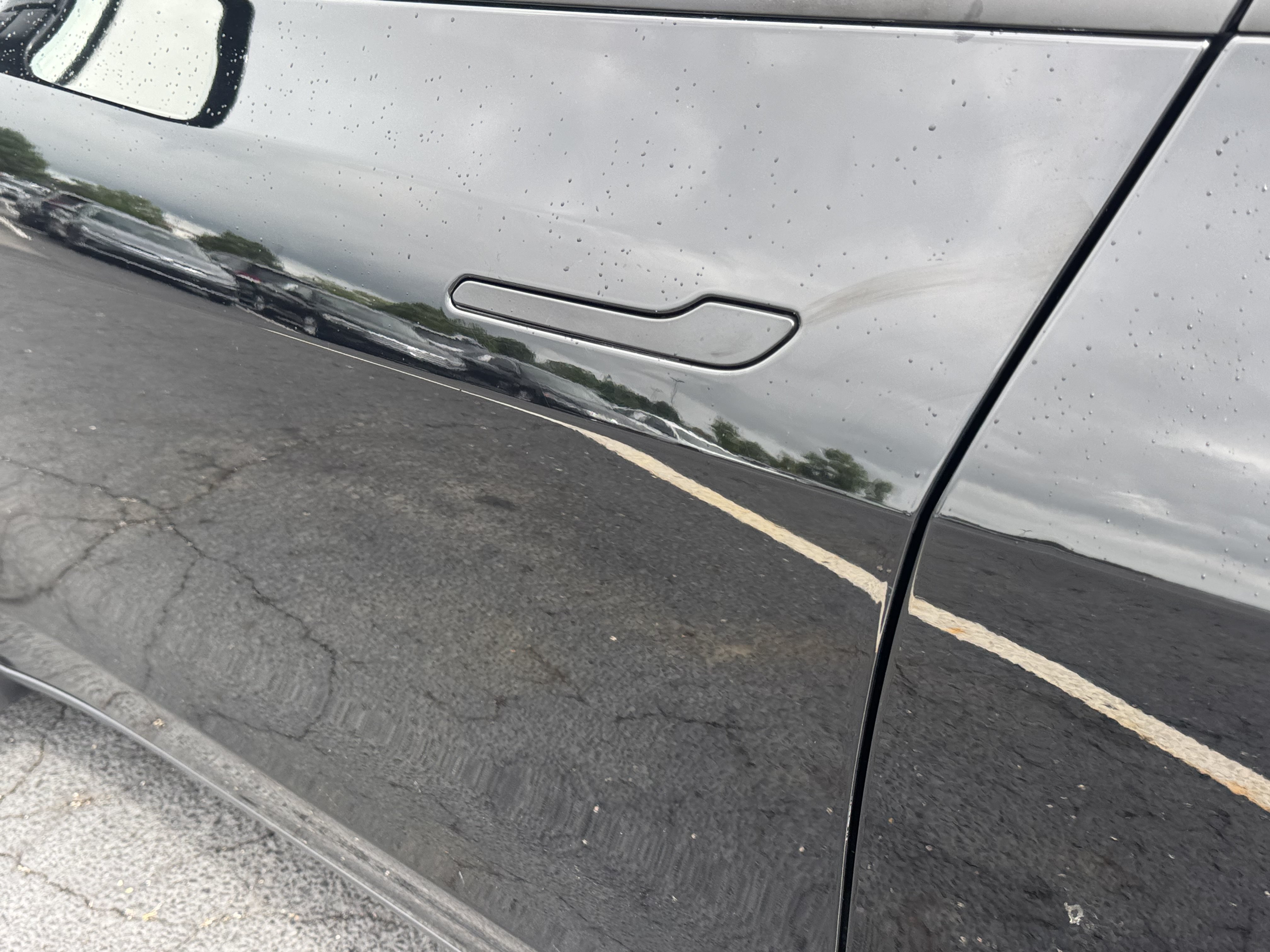 Used 2024 Tesla Model Y 2WD image 19