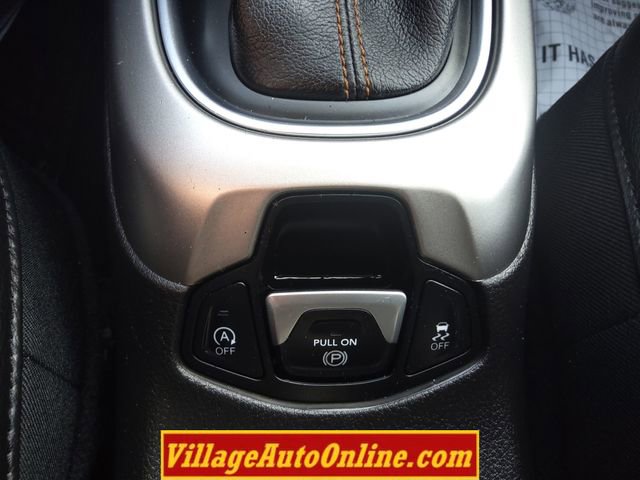 Used 2018 Jeep Compass Latitude w/ Popular Equipment Group image 23