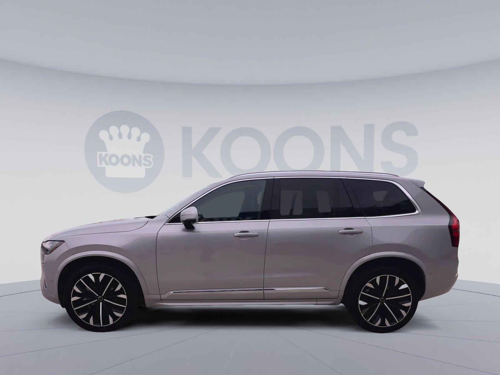 Used 2025 Volvo XC90 B6 Plus AWD/4WD image 7