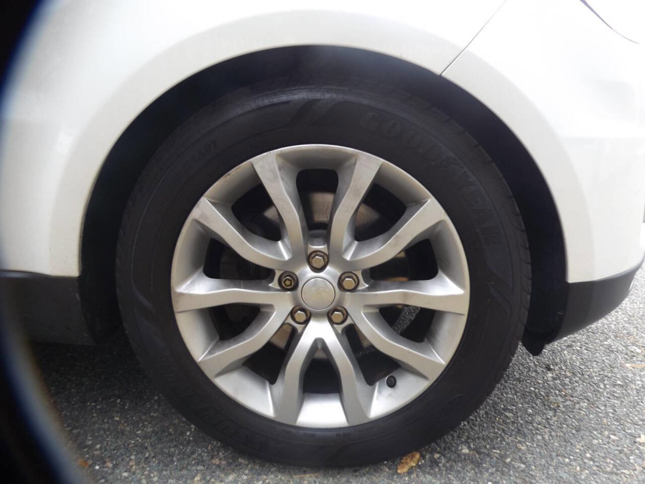 Used 2016 Land Rover Range Rover Sport HSE image 18