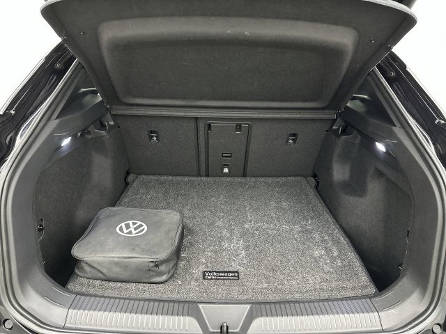 Used 2023 Volkswagen ID.4 Pro S Plus AWD/4WD image 26