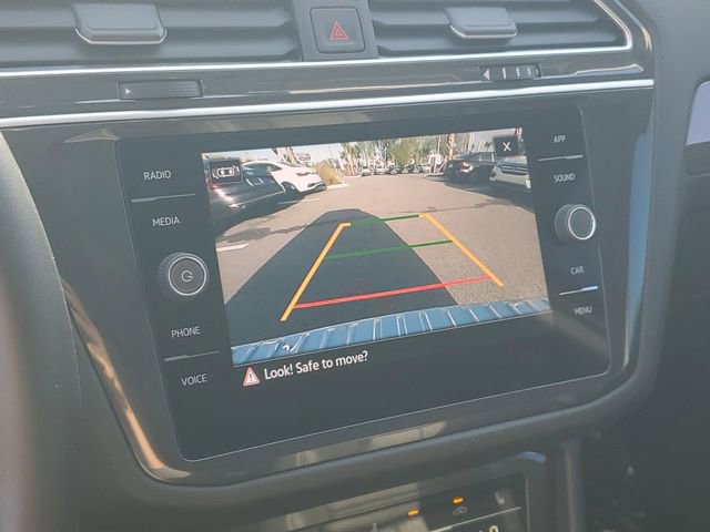 Certified 2024 Volkswagen Tiguan SE w/ Panoramic Sunroof Package image 25