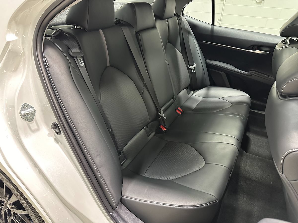 Used 2022 Toyota Camry XSE w/ Carpet Mat Package (TMS) FWD image 17