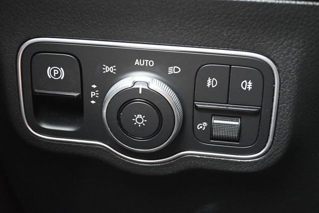 Used 2025 Mercedes-Benz GLA 250 image 23
