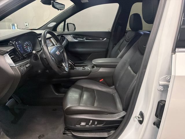 Certified 2023 Cadillac XT6 Premium Luxury w/ Technology Package FWD image 9