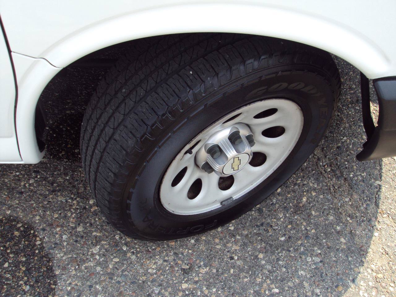Used 2012 Chevrolet Express 1500 AWD w/ Power Package image 28