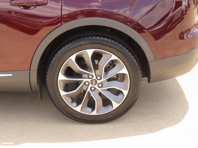 Used 2022 Lincoln Nautilus Reserve FWD image 16
