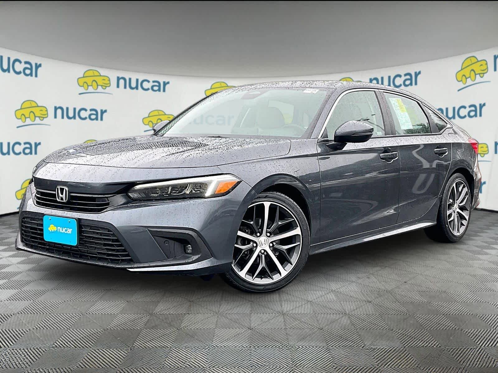 Used 2024 Honda Civic Touring image 3