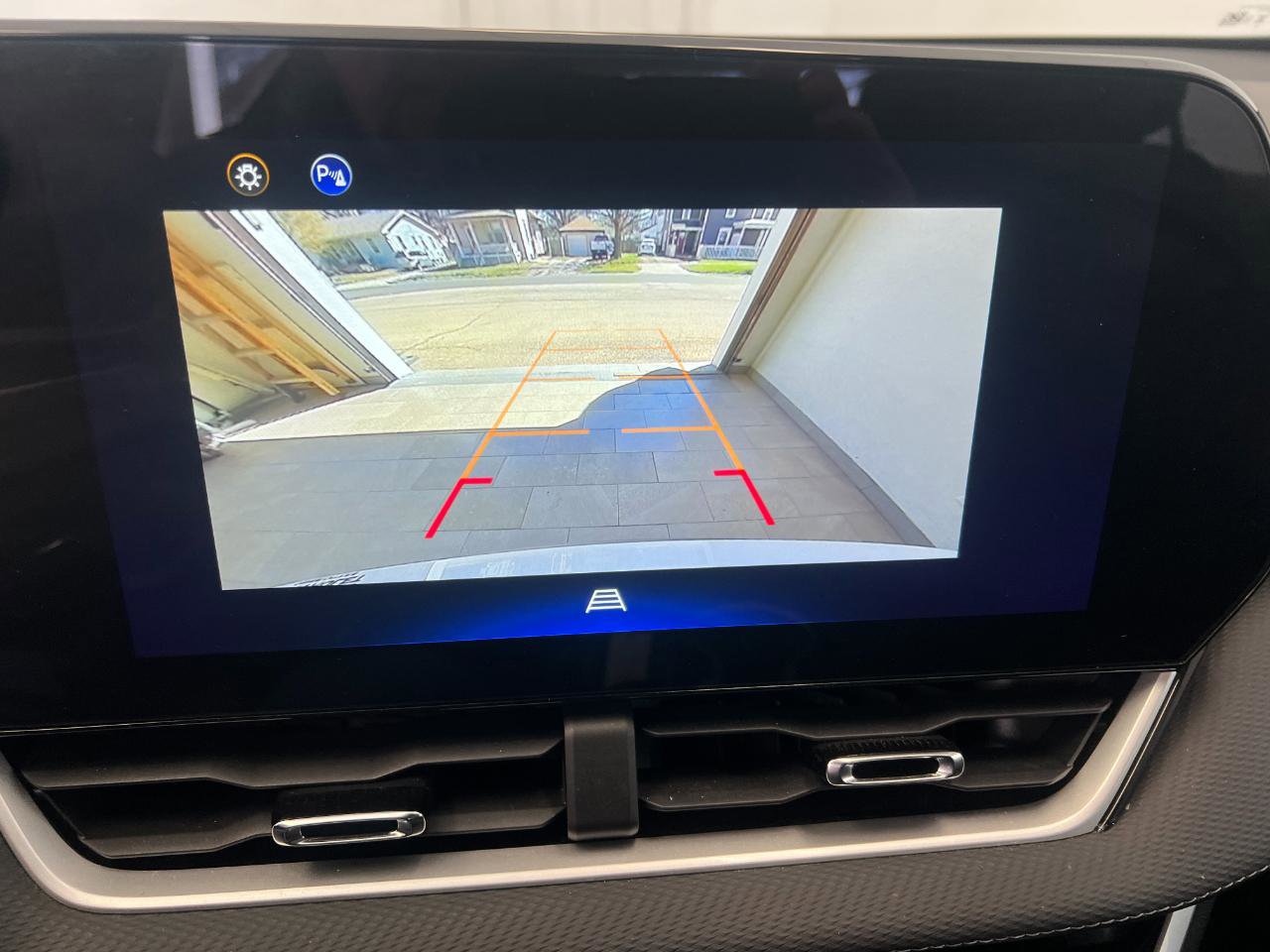 Used 2025 Chevrolet Equinox LT image 58